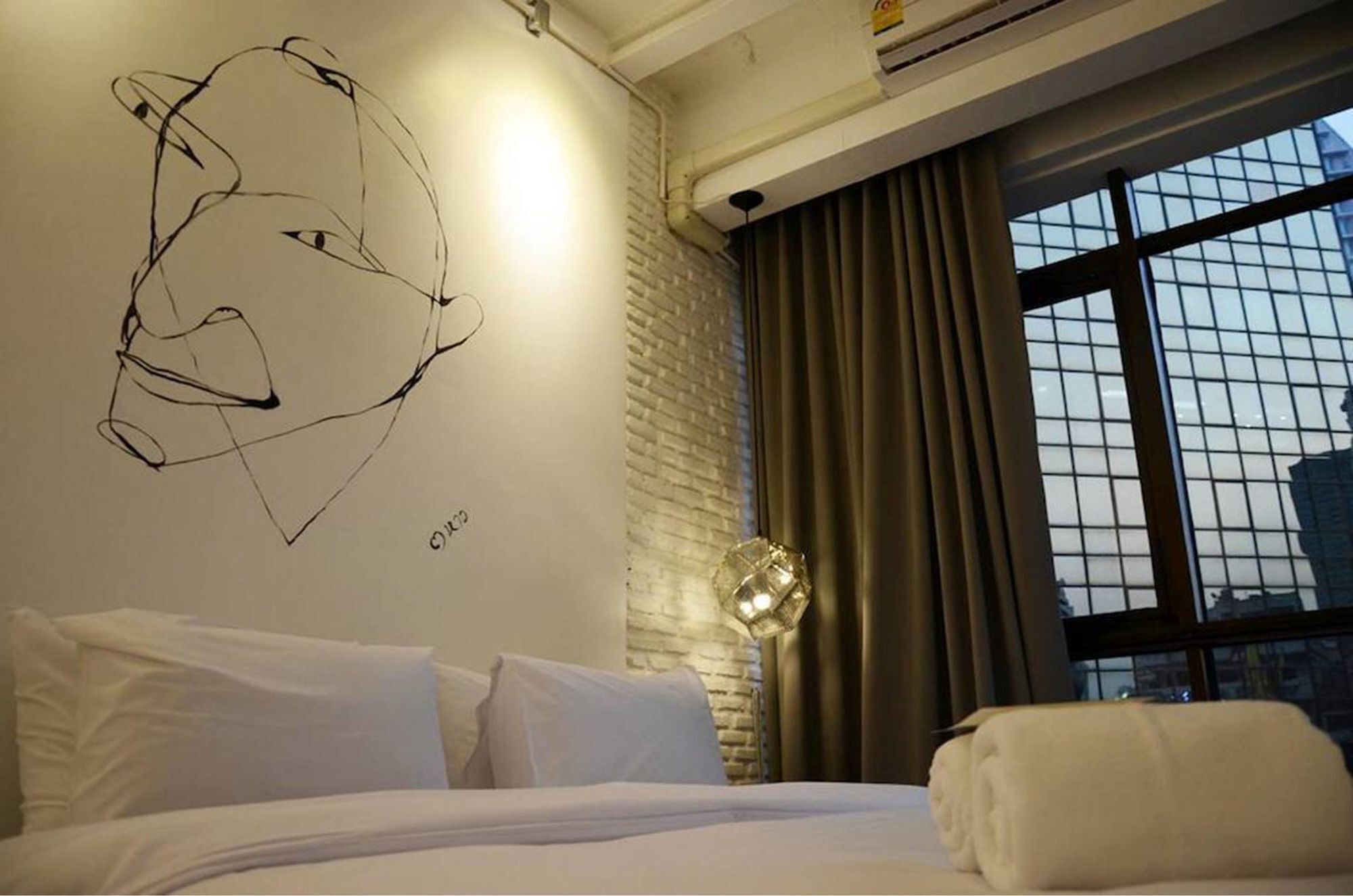 3 Howw Hostel At Sukhumvit 21 Бангкок Екстер'єр фото